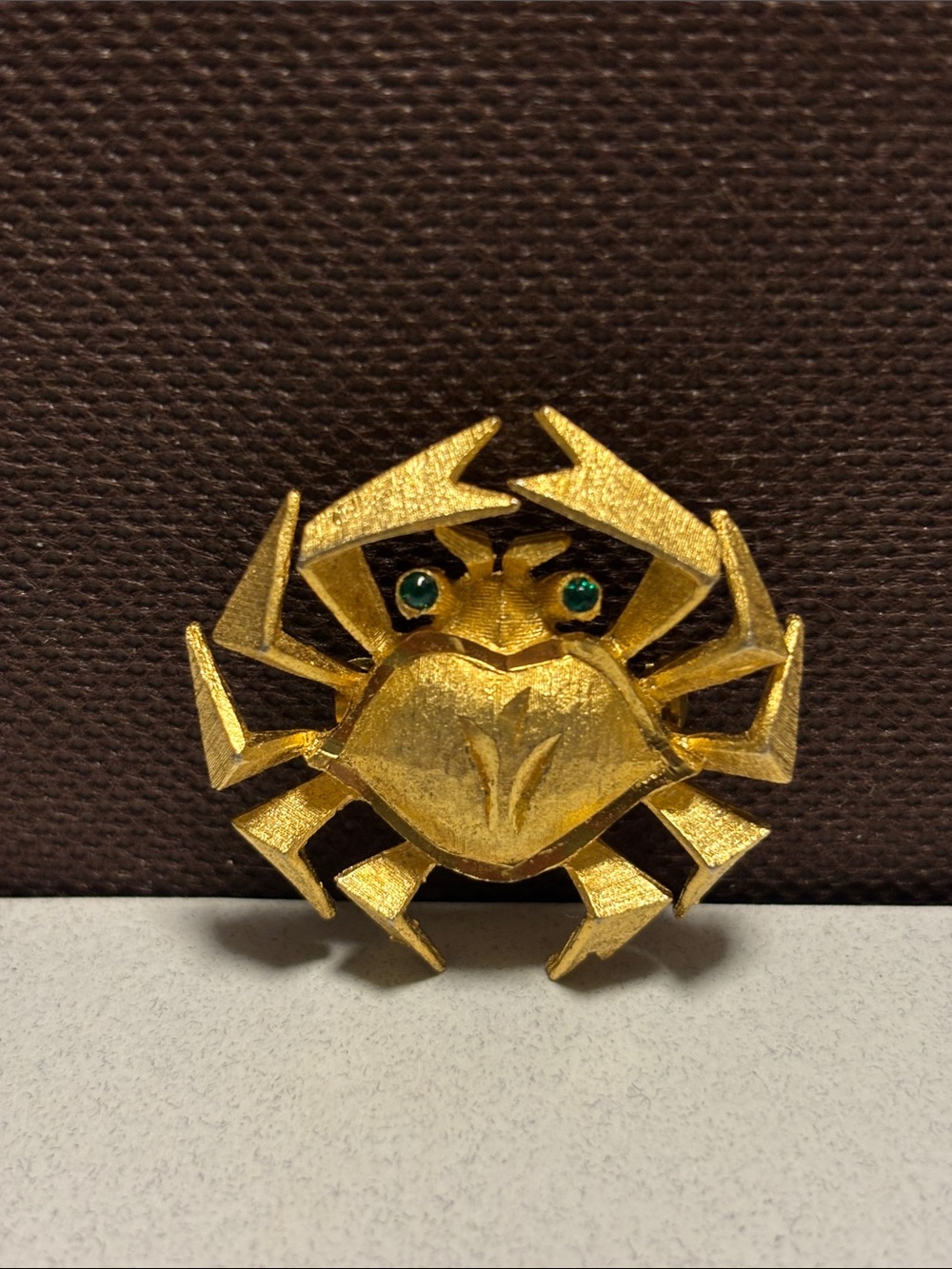 Vintage Mamselle crab gold brooch